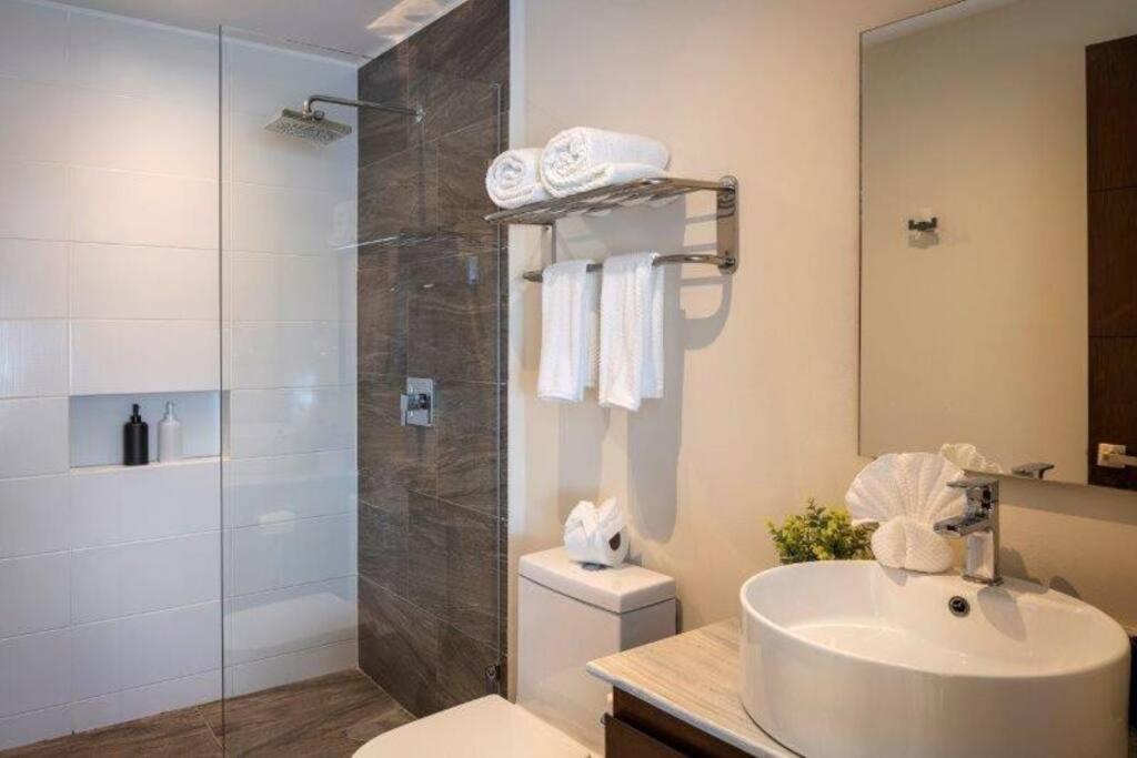 Apartamento 5mins To Beach+pool+kingbed+freedisneyplus